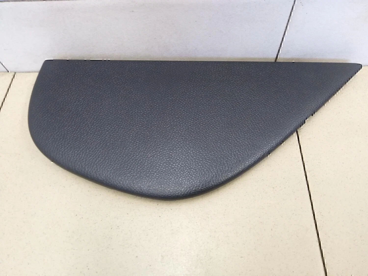 Накладка (кузов внутри) VW Jetta 2006-2011 - миниатюра 3