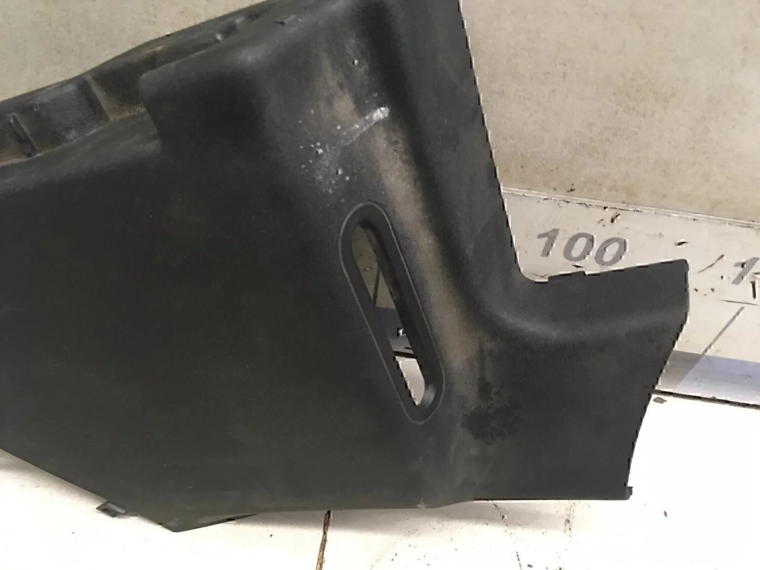 Держатель задней полки Peugeot-Citroen C4 2005-2011 - миниатюра 4