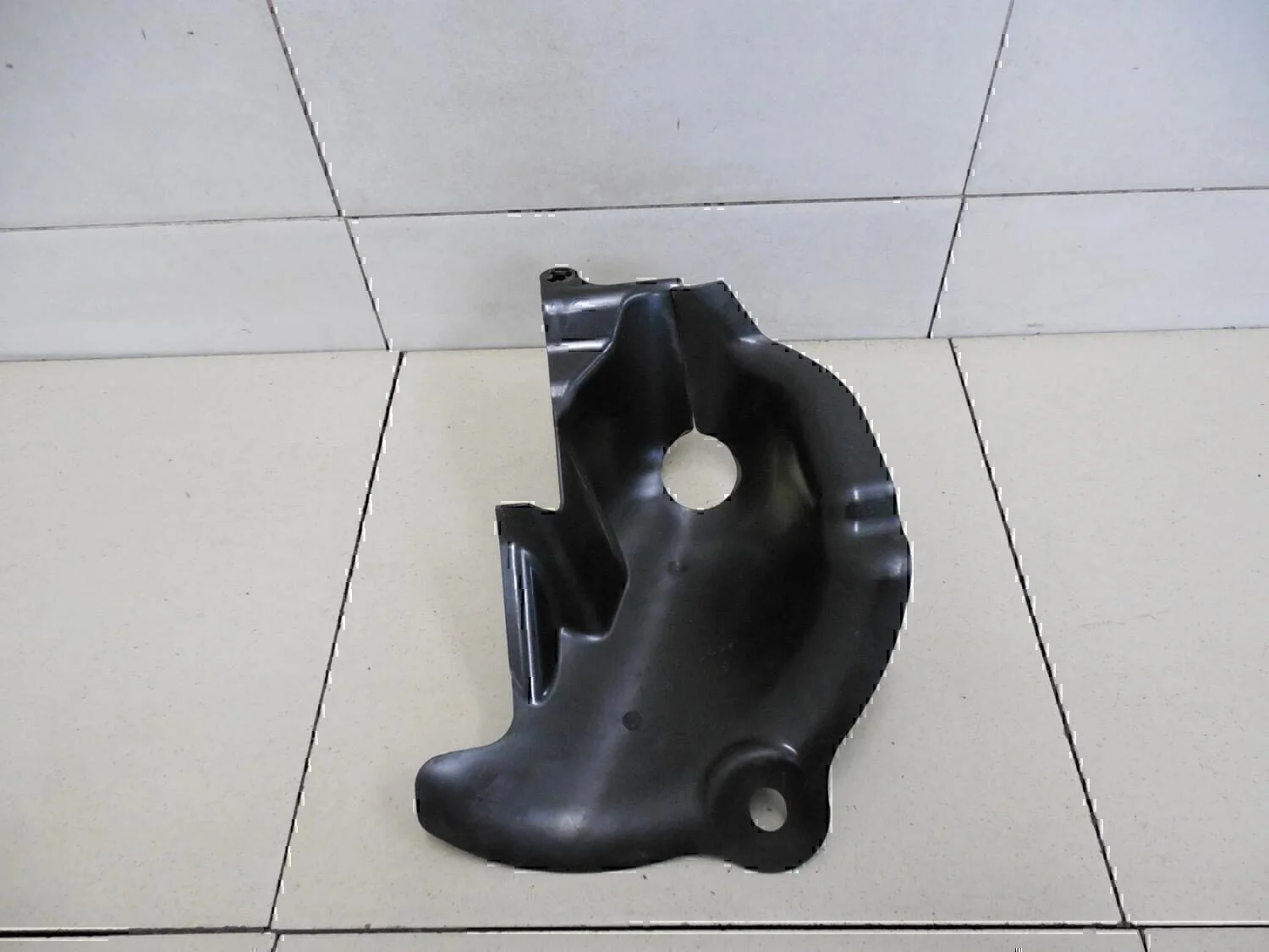 Кожух рулевой колонки SUZUKI SX4 2006-2013 - изображение 1