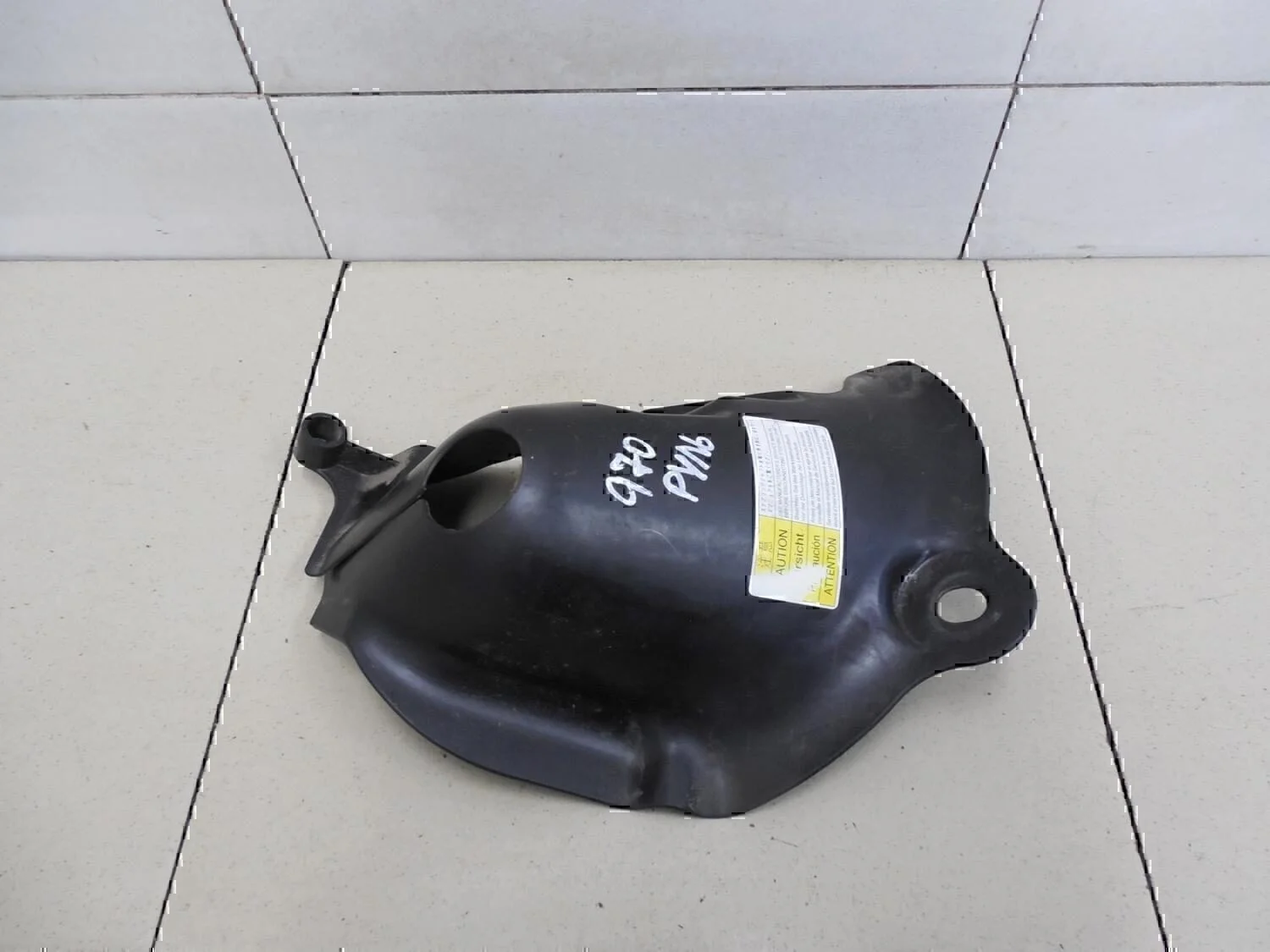 Кожух рулевой колонки SUZUKI SX4 2006-2013 - миниатюра 3