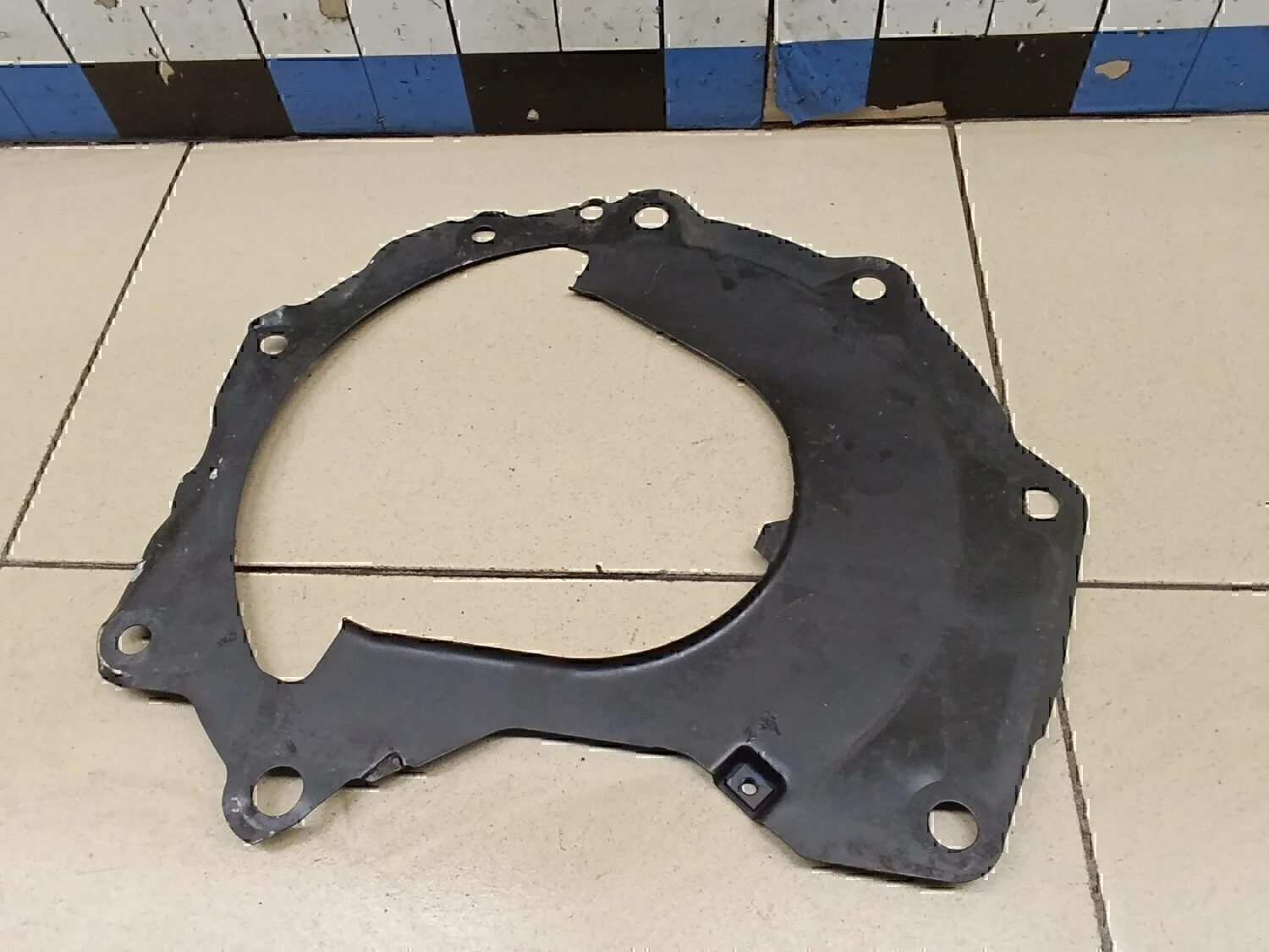 Пластина КПП Audi A3 (8L1) 1996-2003 - миниатюра 2