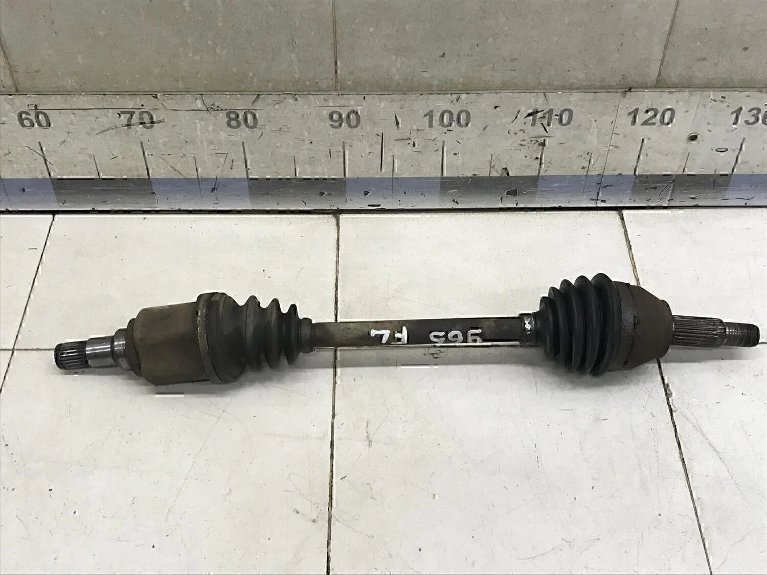 Полуось передняя левая FORD Fusion 2002-2012 - изображение 1