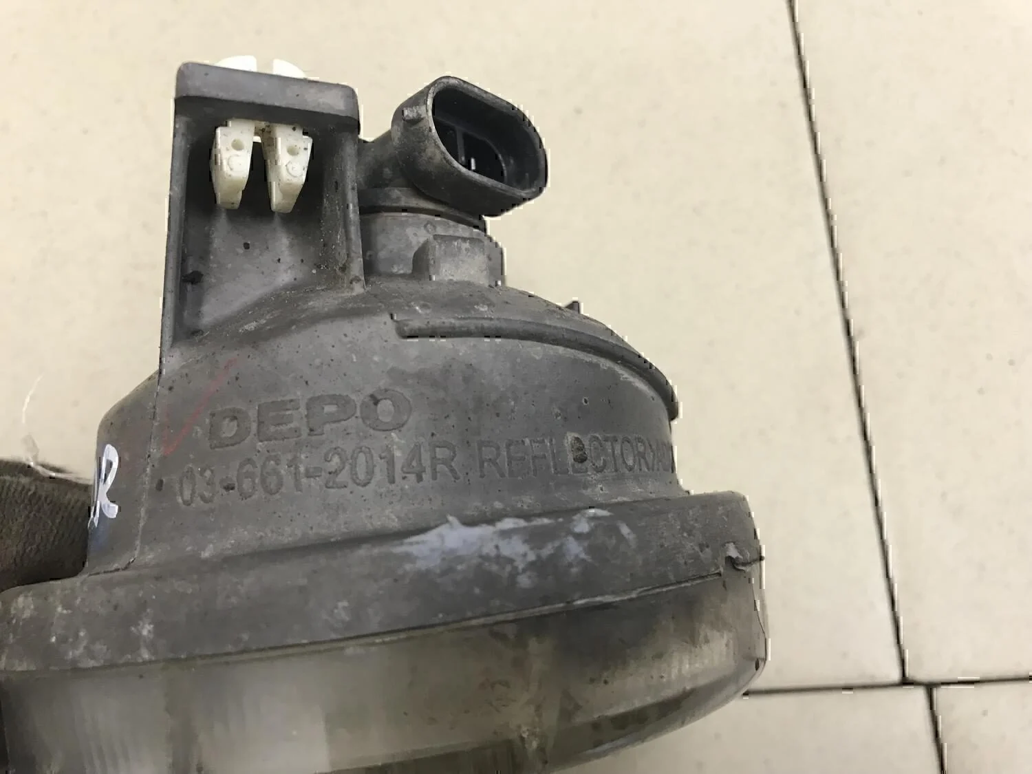 Фара противотуманная правая SUZUKI Liana 2001-2007 - миниатюра 4