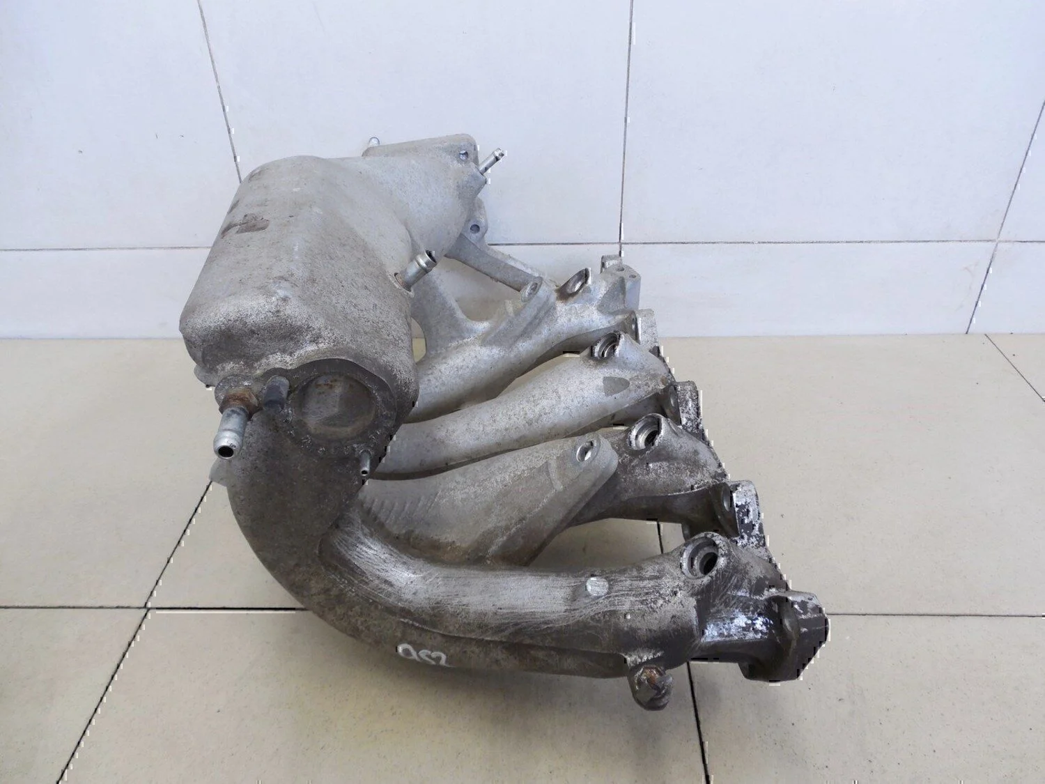 Коллектор впускной TOYOTA Avensis I 1997-2003 - миниатюра 5