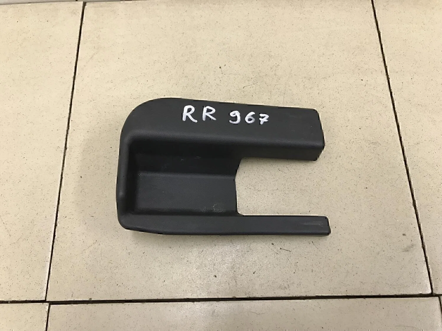 Накладка (кузов внутри) TOYOTA RAV 4 2006-2013 - изображение 1