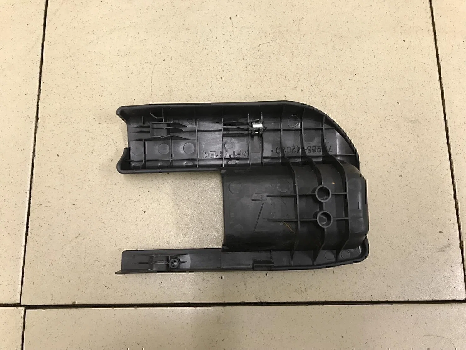Накладка (кузов внутри) TOYOTA RAV 4 2006-2013 - миниатюра 3