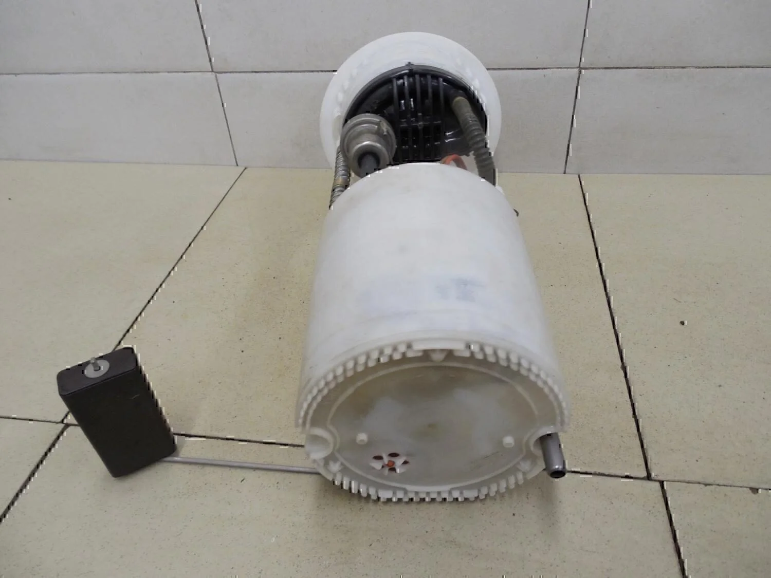 Насос топливный электрический SUZUKI SX4 2006-2013 - миниатюра 7