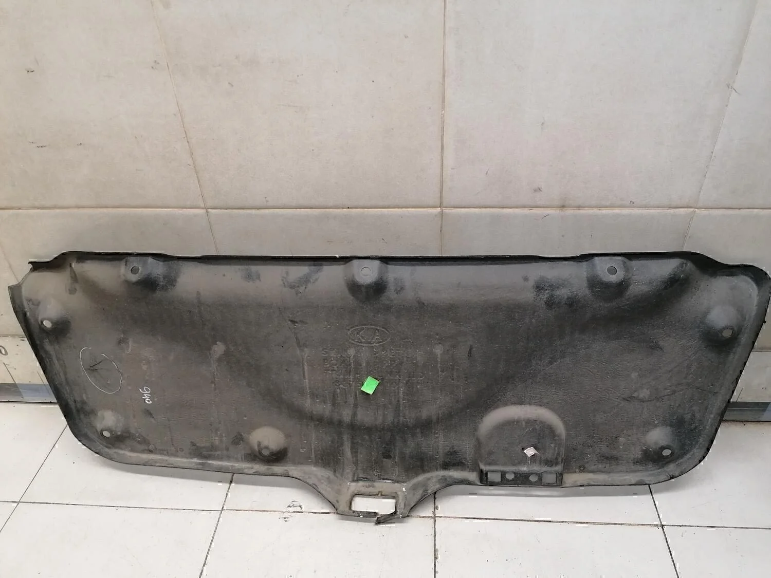 Обшивка крышки багажника Hyundai-KIA RIO 2011-2017 - миниатюра 3