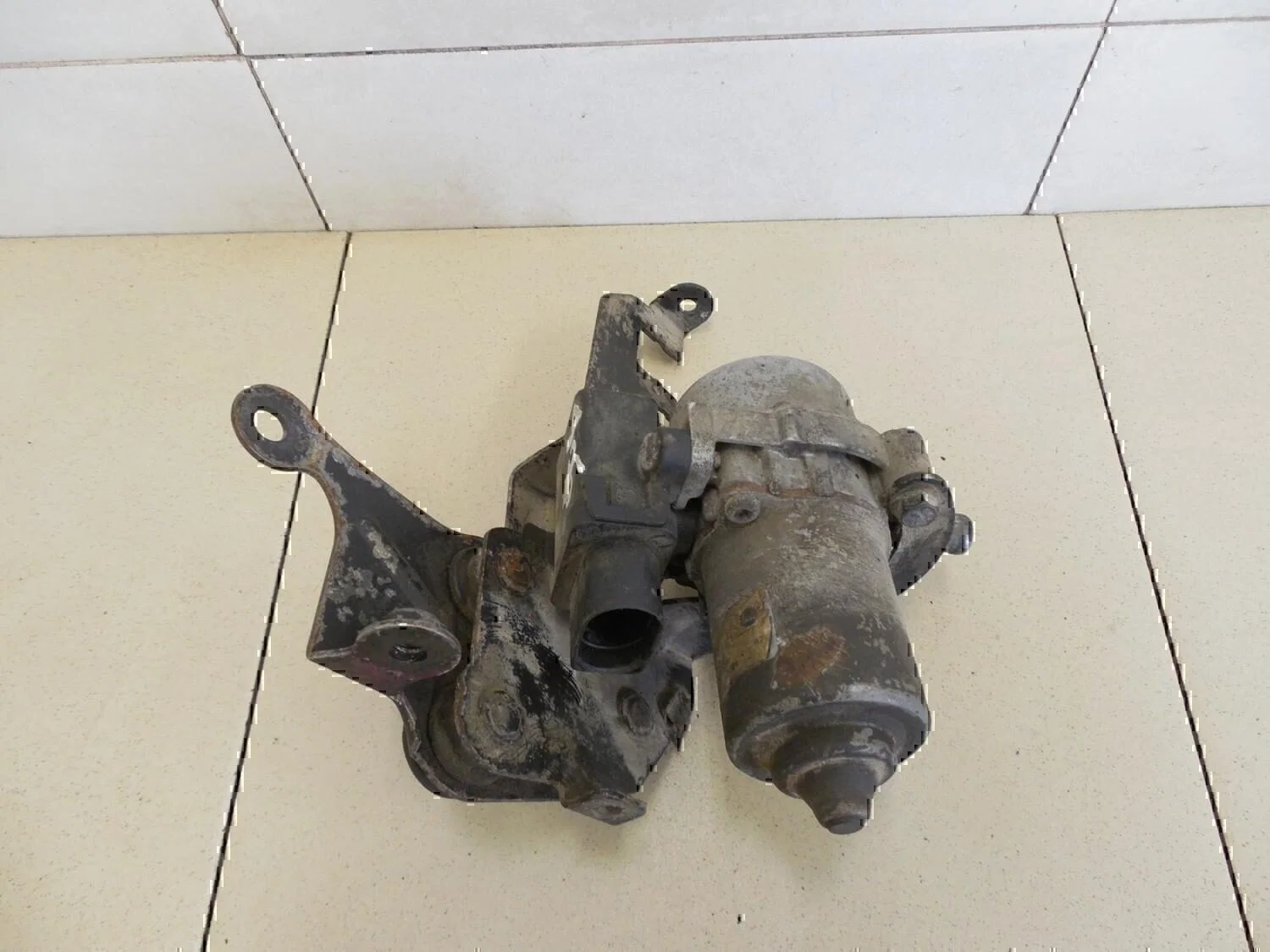 Насос вакуумный Audi A3 (8L1) 1996-2003 - миниатюра 3