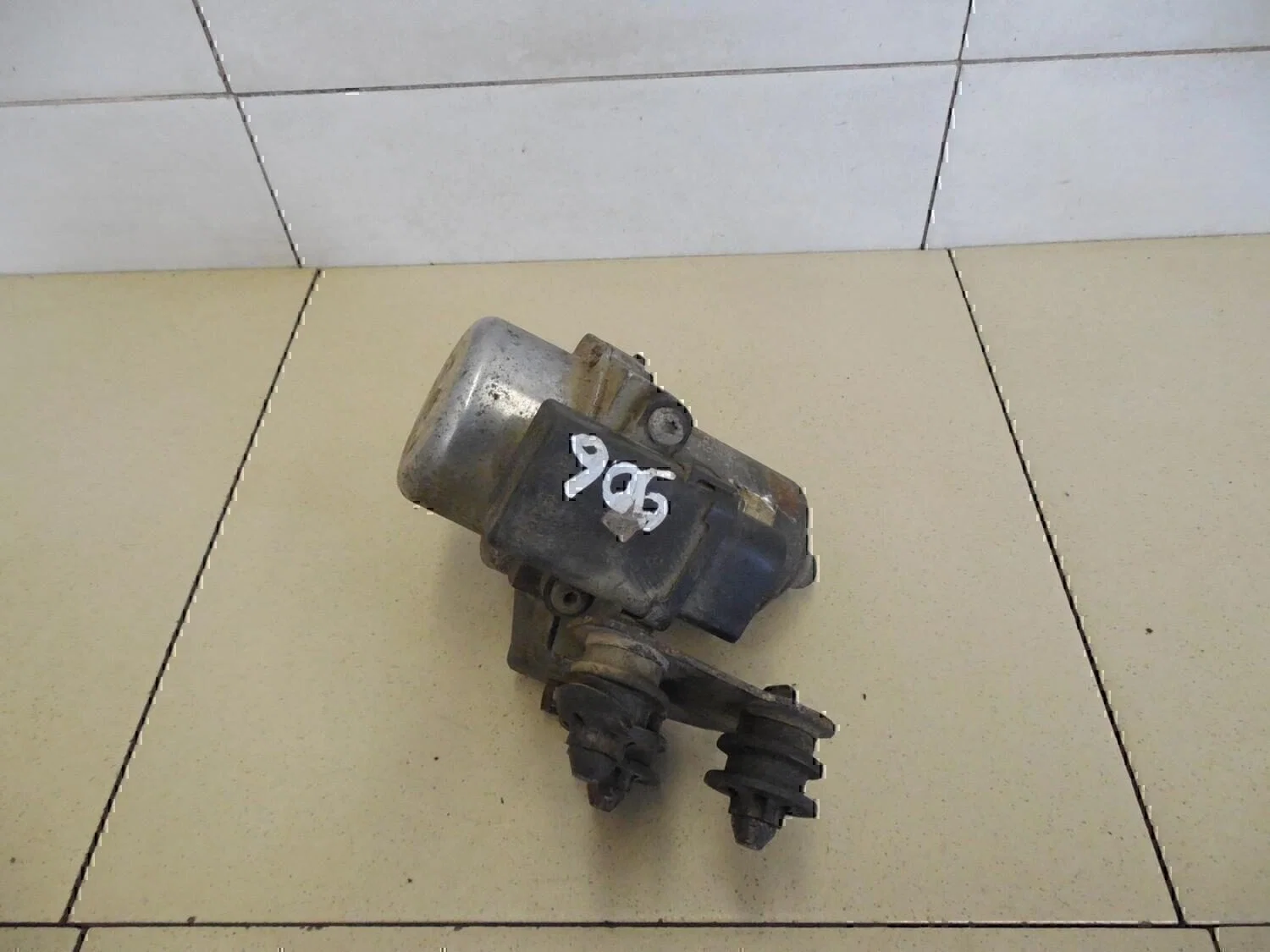 Насос вакуумный Audi A3 (8L1) 1996-2003 - миниатюра 7