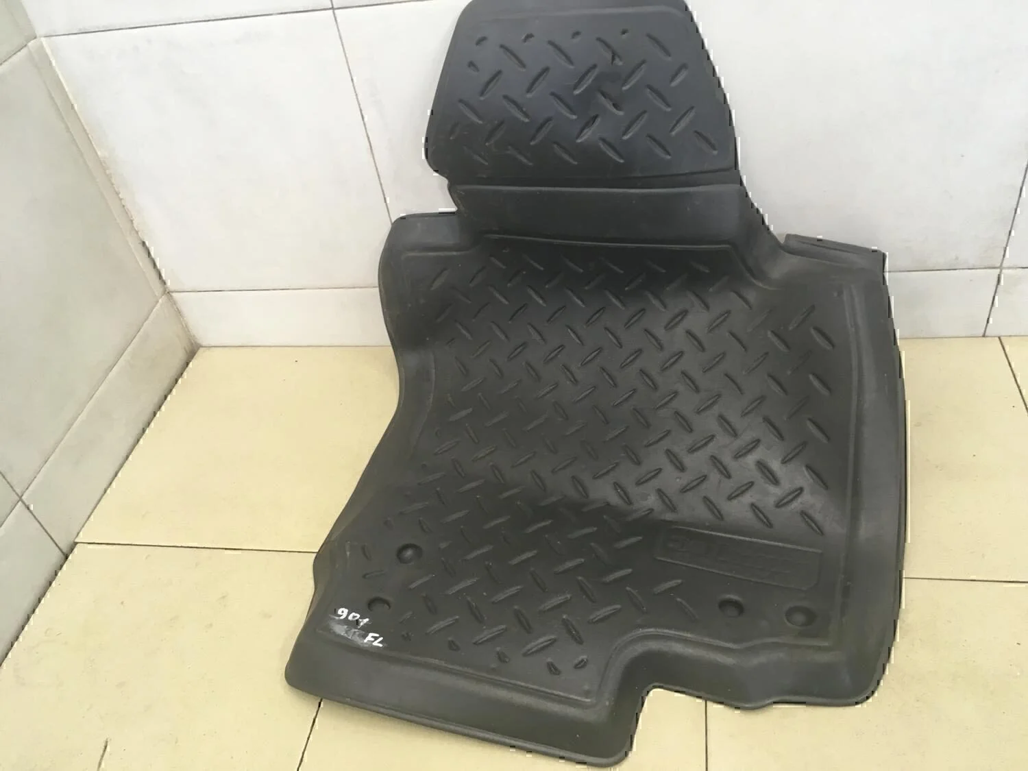 Коврик салона VW Jetta 2006-2011 - миниатюра 3