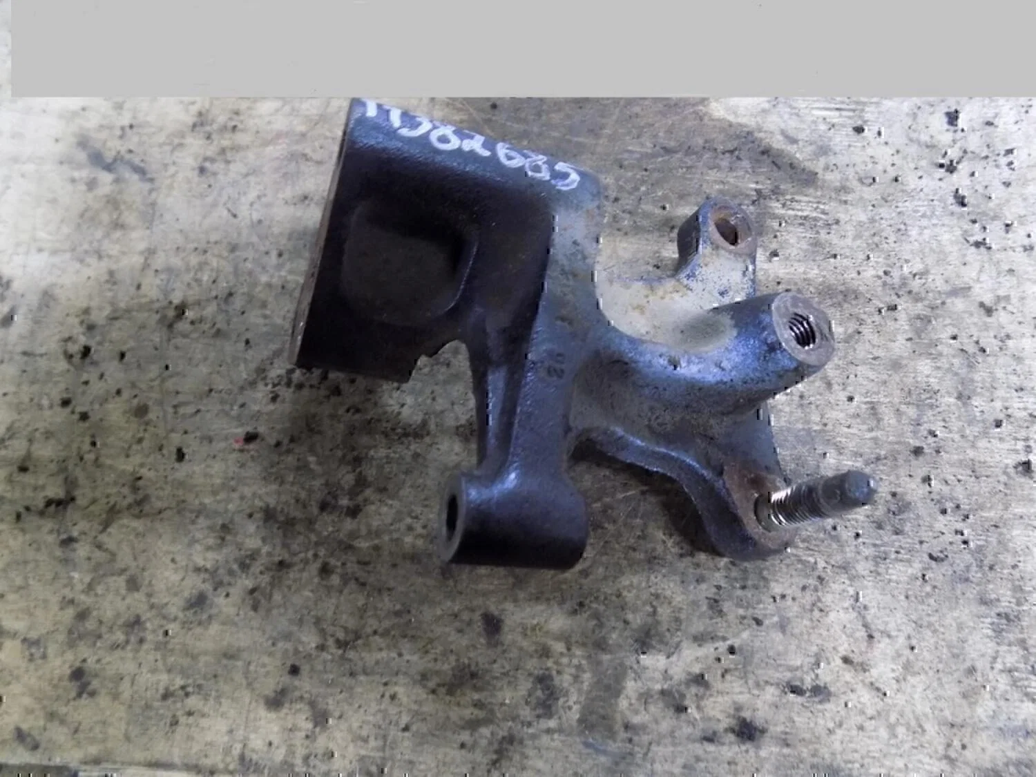 Кронштейн АКПП левый NISSAN Almera N16 2000-2006 - миниатюра 2