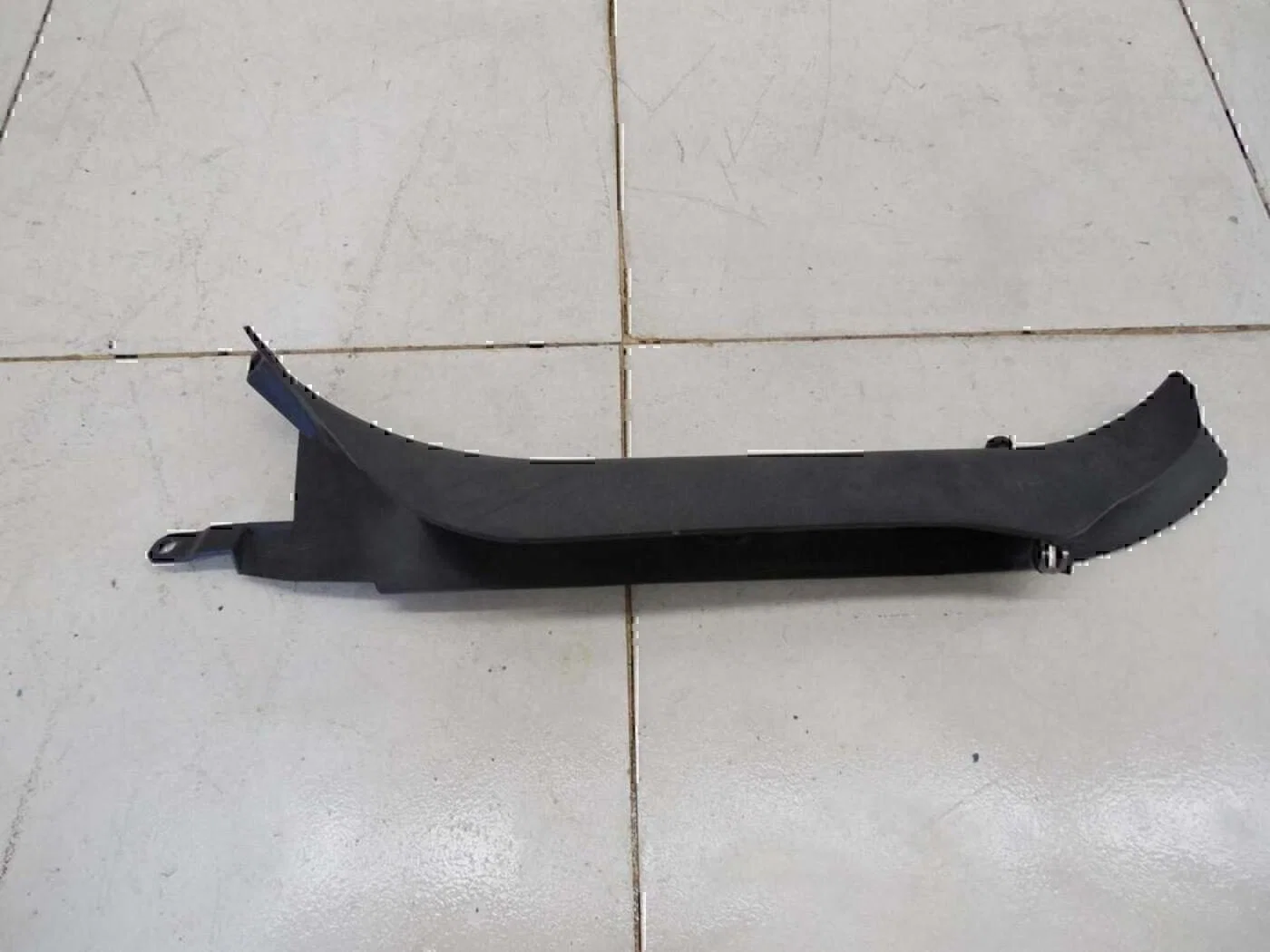Обшивка двери багажника Peugeot-Citroen C3 2009-2016 - миниатюра 3