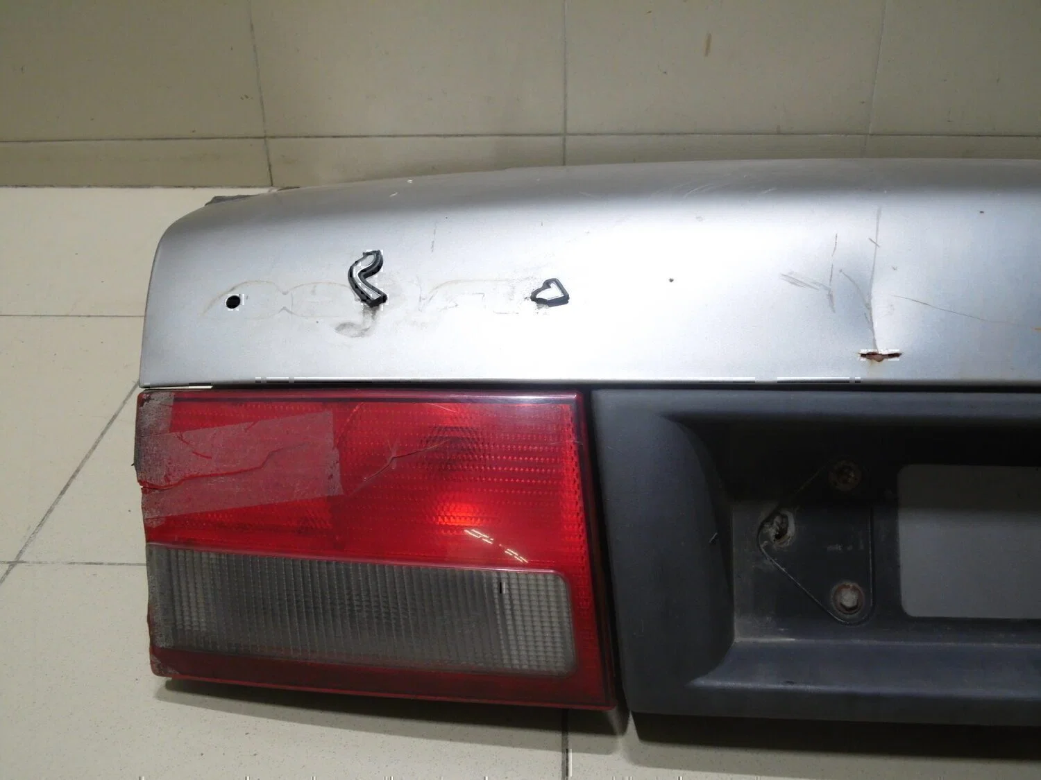 Крышка багажника GAZ Volga 31105 2004- - миниатюра 2