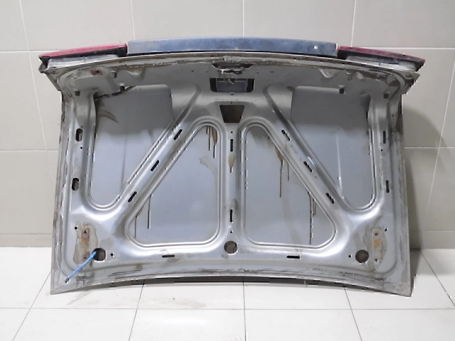 Крышка багажника GAZ Volga 31105 2004- - миниатюра 9