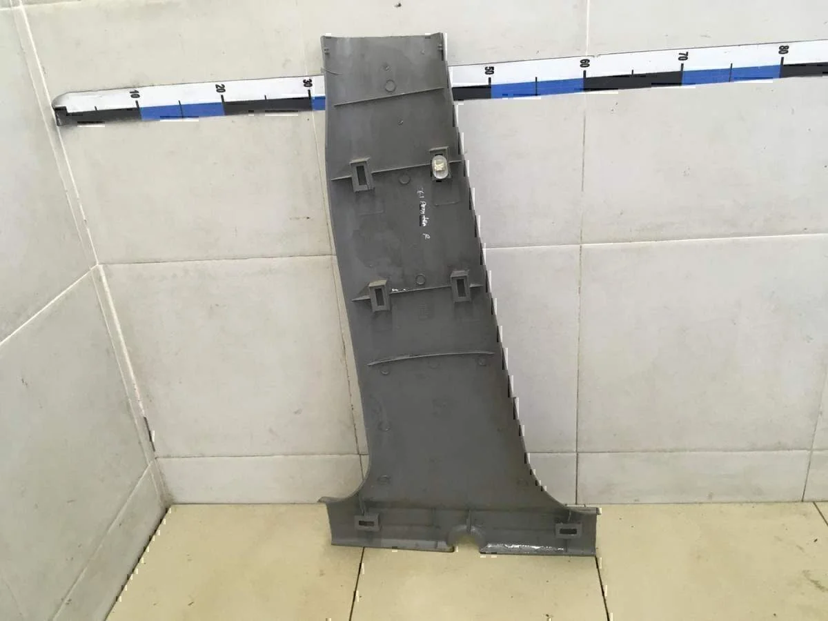 Обшивка стойки VW Pointer/Golf BR 2004-2009 - миниатюра 3
