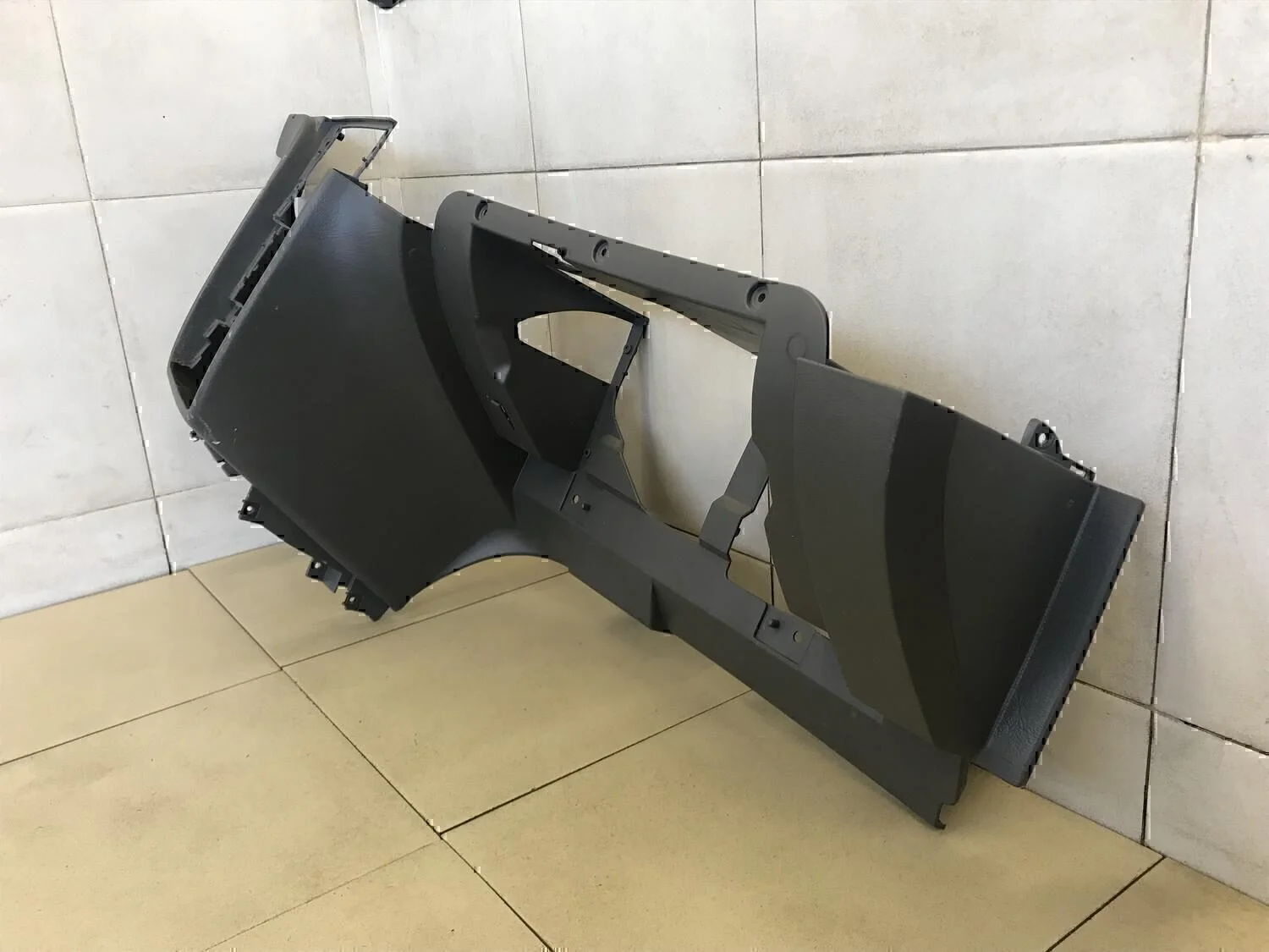 Консоль Hyundai-KIA Spectra 2001-2011 - миниатюра 2