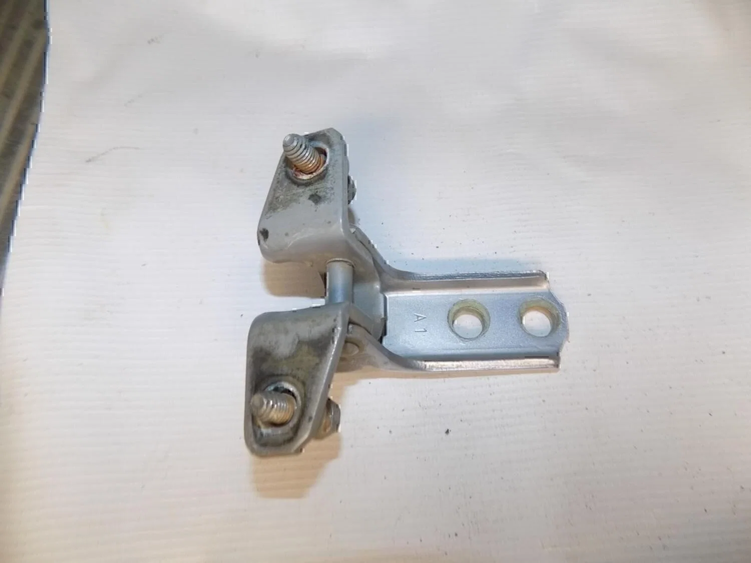 Петля двери MITSUBISHI Lancer (CS/Classic) 2003-2006 - миниатюра 2