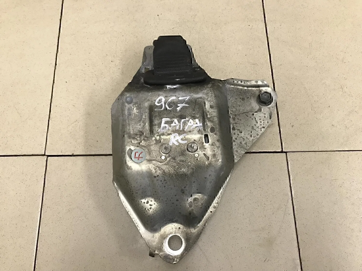 Ремень безопасности TOYOTA RAV 4 2006-2013 - миниатюра 3