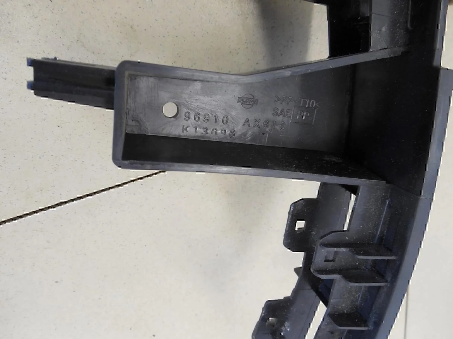 Консоль NISSAN Micra (K12E) 2002-2010 - миниатюра 5