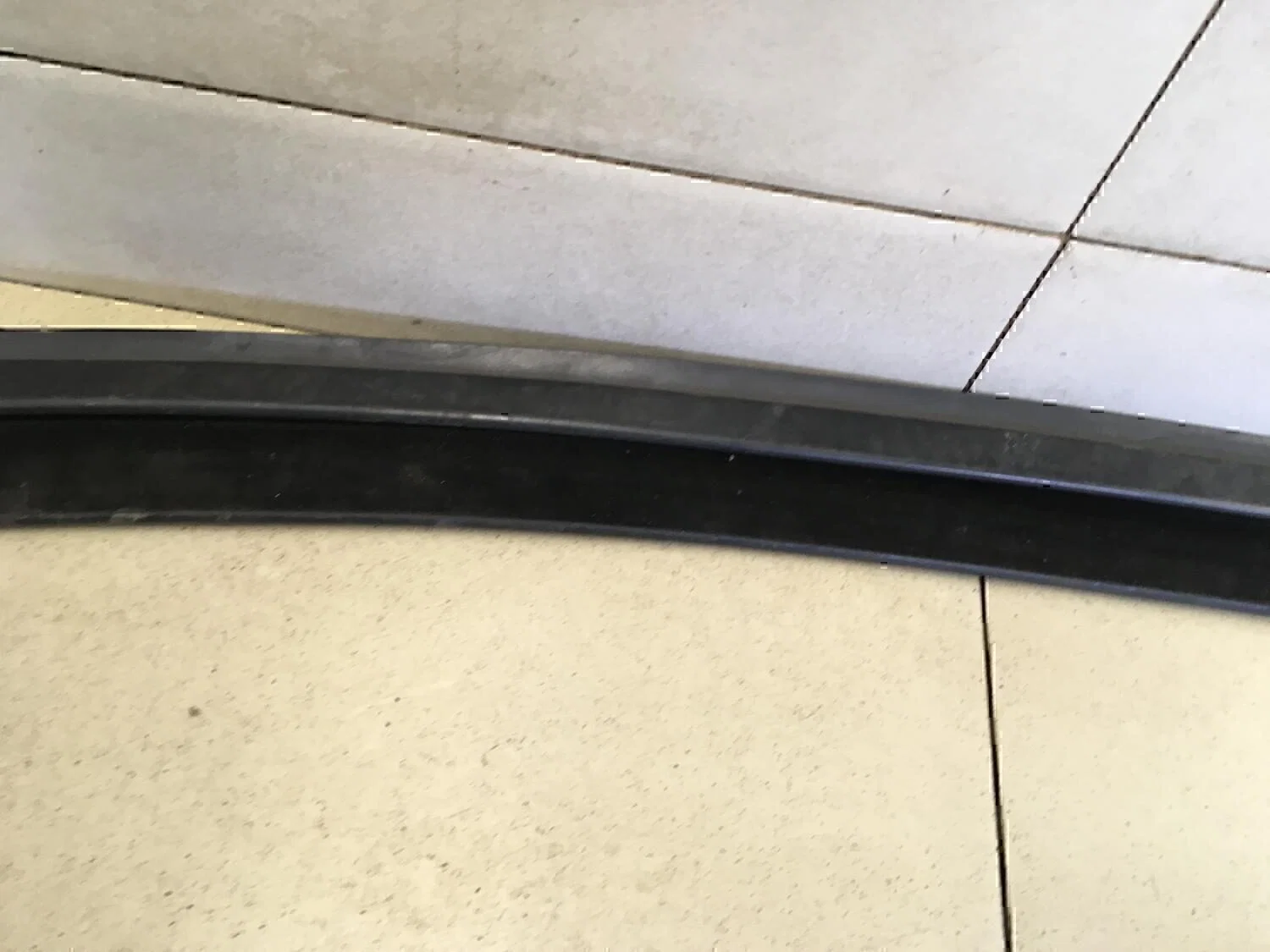 Уплотнитель стекла двери Peugeot-Citroen C4 2005-2011 - миниатюра 4
