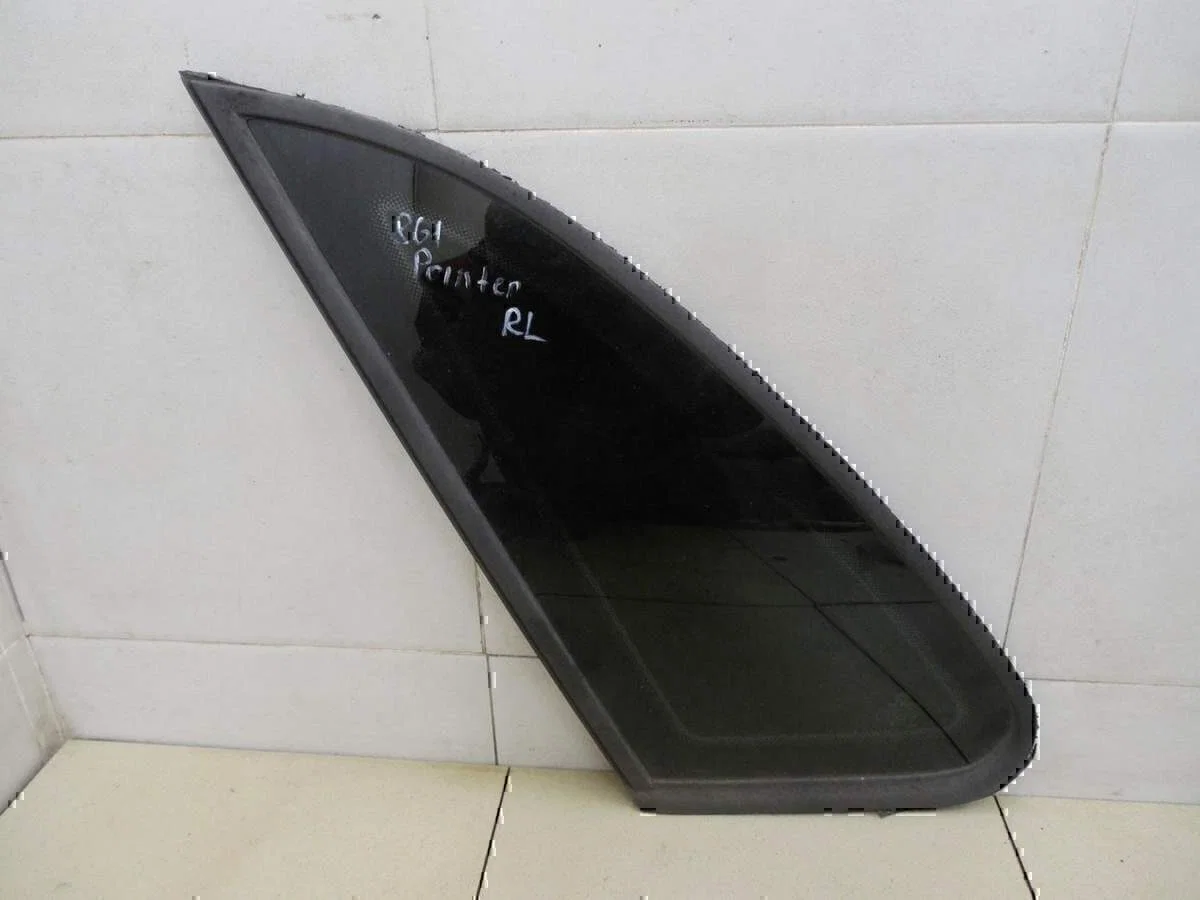 Стекло кузовное глухое левое VW Pointer/Golf BR 2004-2009 - изображение 1