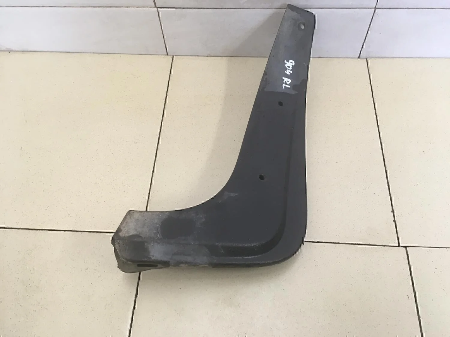 Брызговик задний левый NISSAN Note (E11) 2006-2013 - миниатюра 2