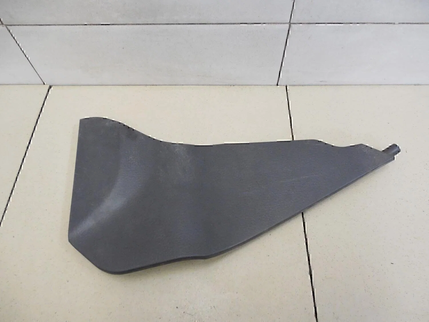 Накладка (кузов внутри) SUZUKI SX4 2006-2013 - миниатюра 2