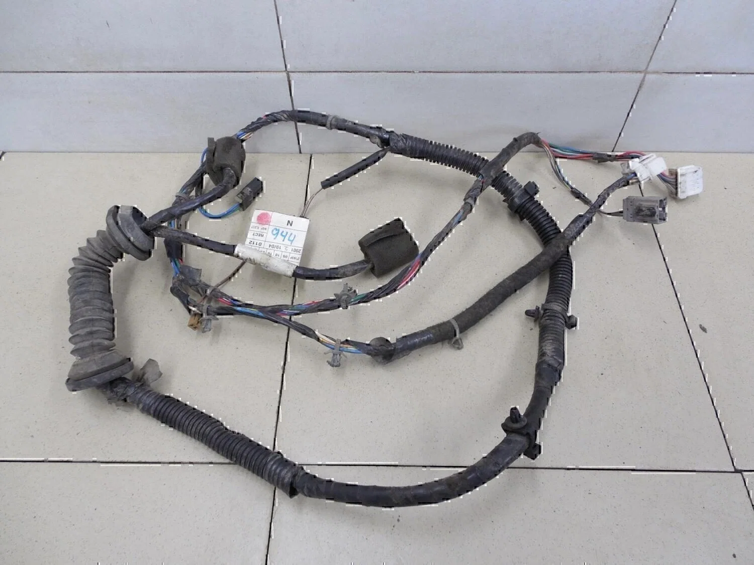 Проводка (коса) NISSAN Almera Tino 2000-2006 - изображение 1
