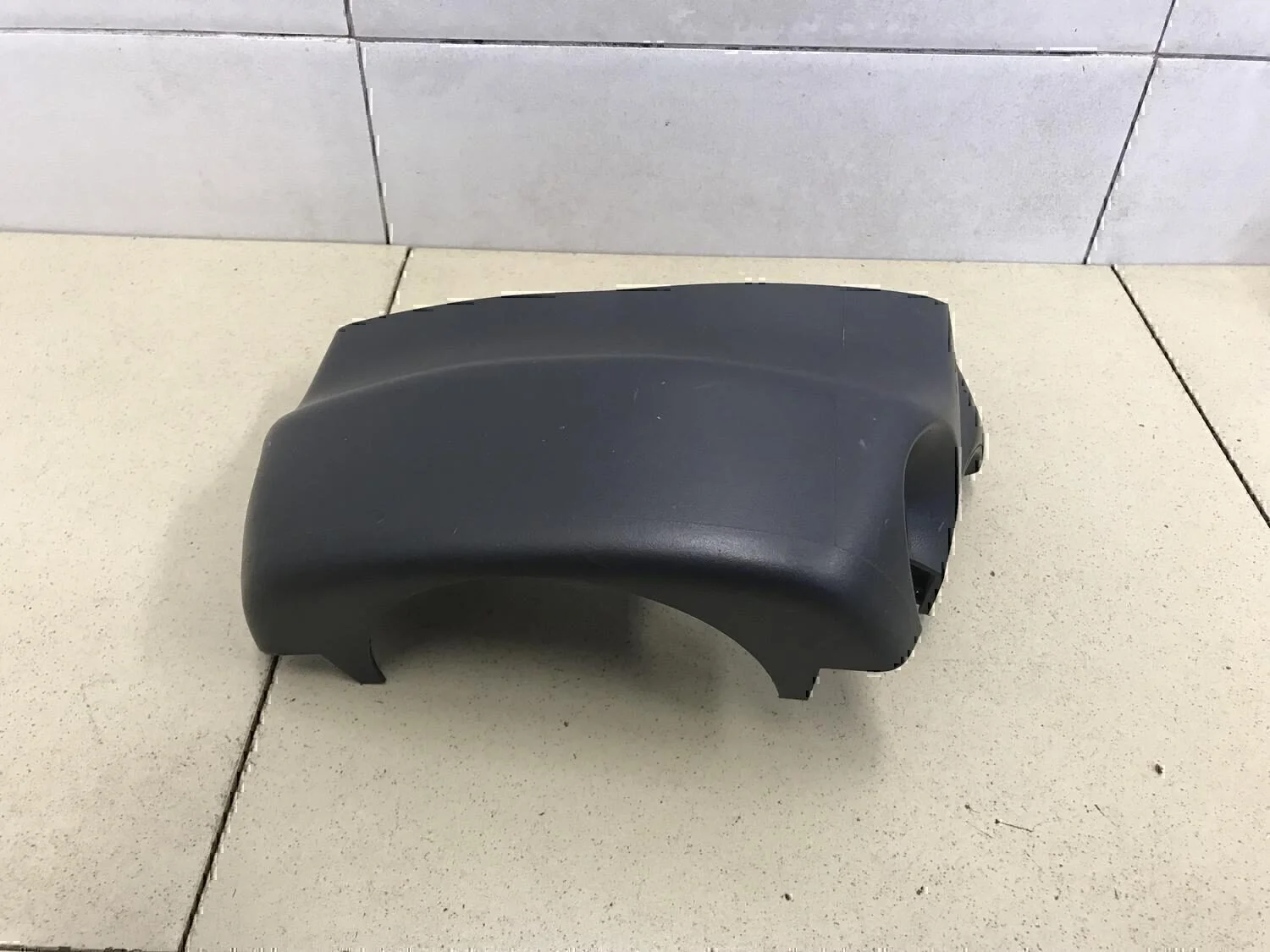 Кожух рулевой колонки верхний SUZUKI Swift 2004-2010 - изображение 1