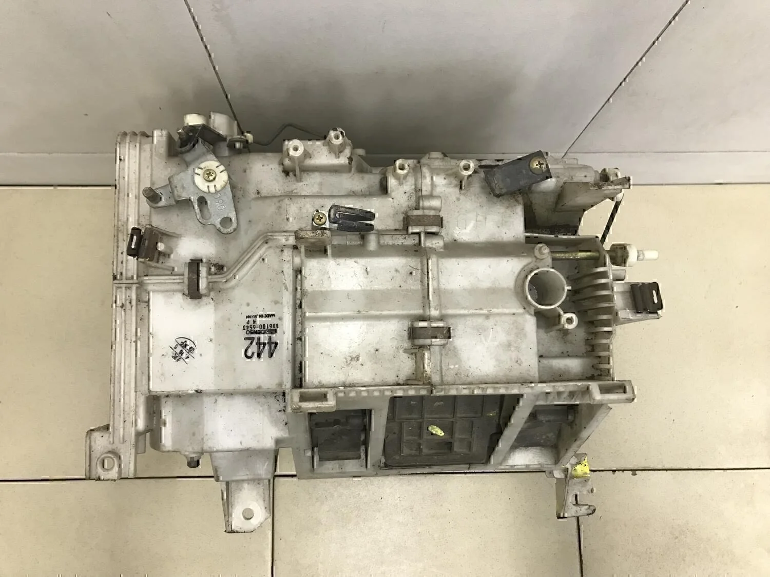 Корпус отопителя MITSUBISHI Galant (EA) 1997-2003 - миниатюра 2