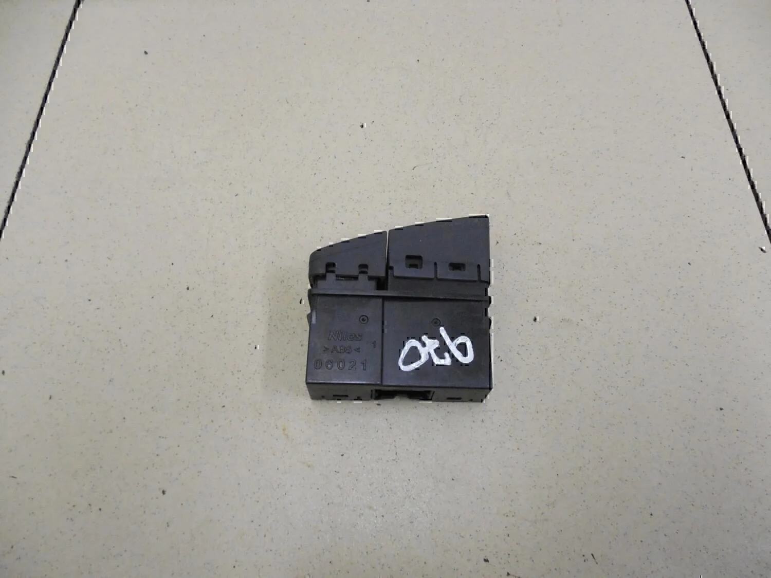 Кнопка аварийной сигнализации SUZUKI SX4 2006-2013 - миниатюра 5
