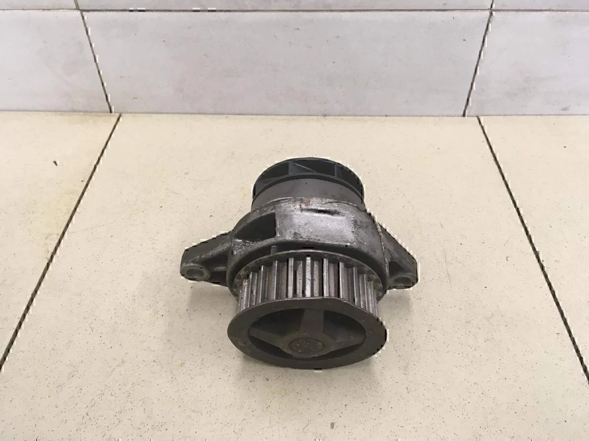 Насос водяной (помпа) VW Pointer/Golf BR 2004-2009 - изображение 1