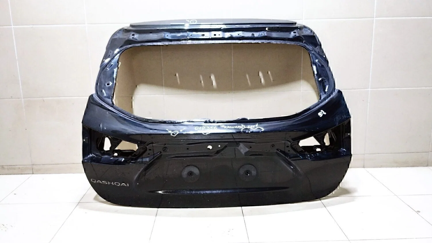Дверь багажника NISSAN Qashqai (J11) 2014> - миниатюра 2