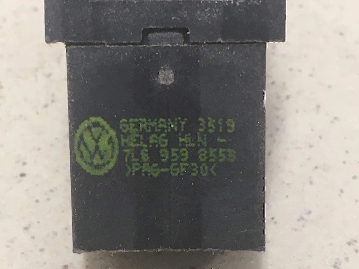Кнопка стеклоподъемника VW Golf VI 2009-2012 - миниатюра 6