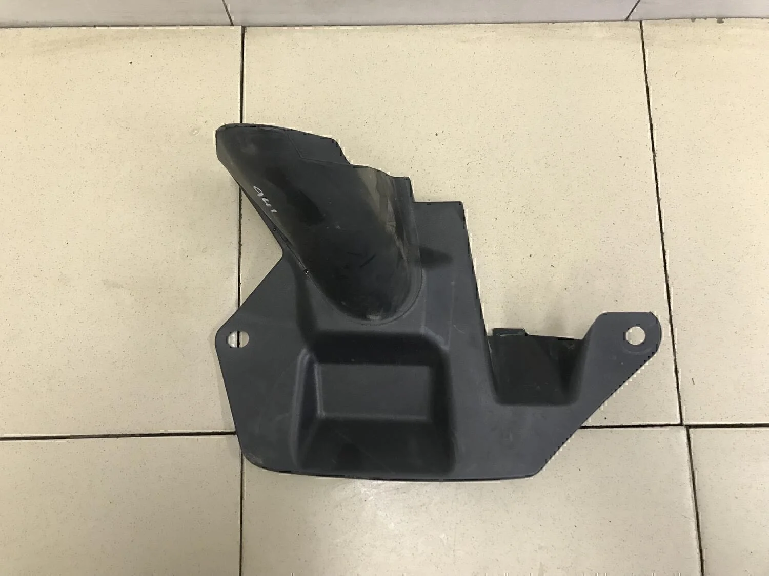 Пыльник (кузов внутри) Audi A3 (8L1) 1996-2003 - миниатюра 2