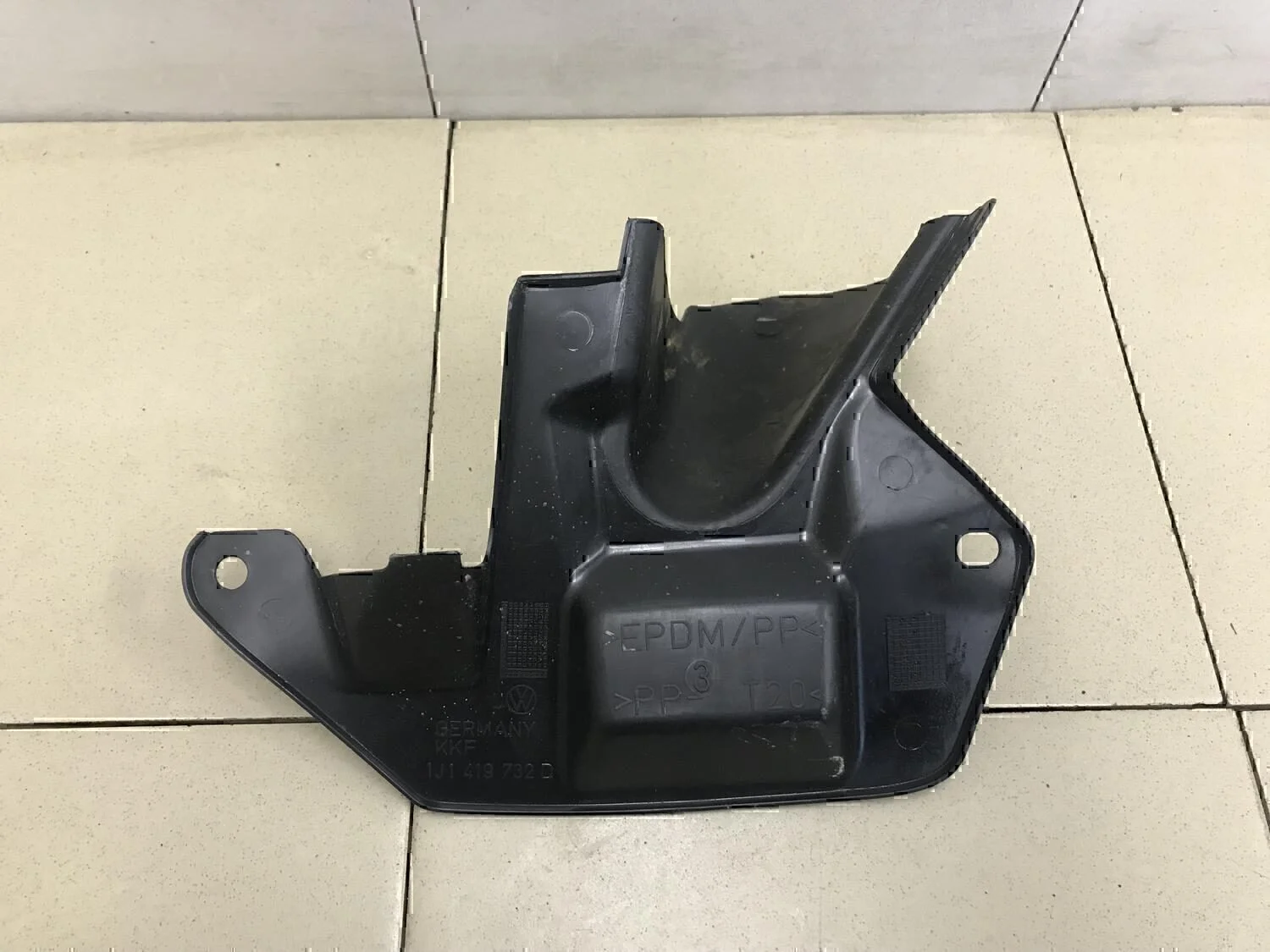 Пыльник (кузов внутри) Audi A3 (8L1) 1996-2003 - миниатюра 3