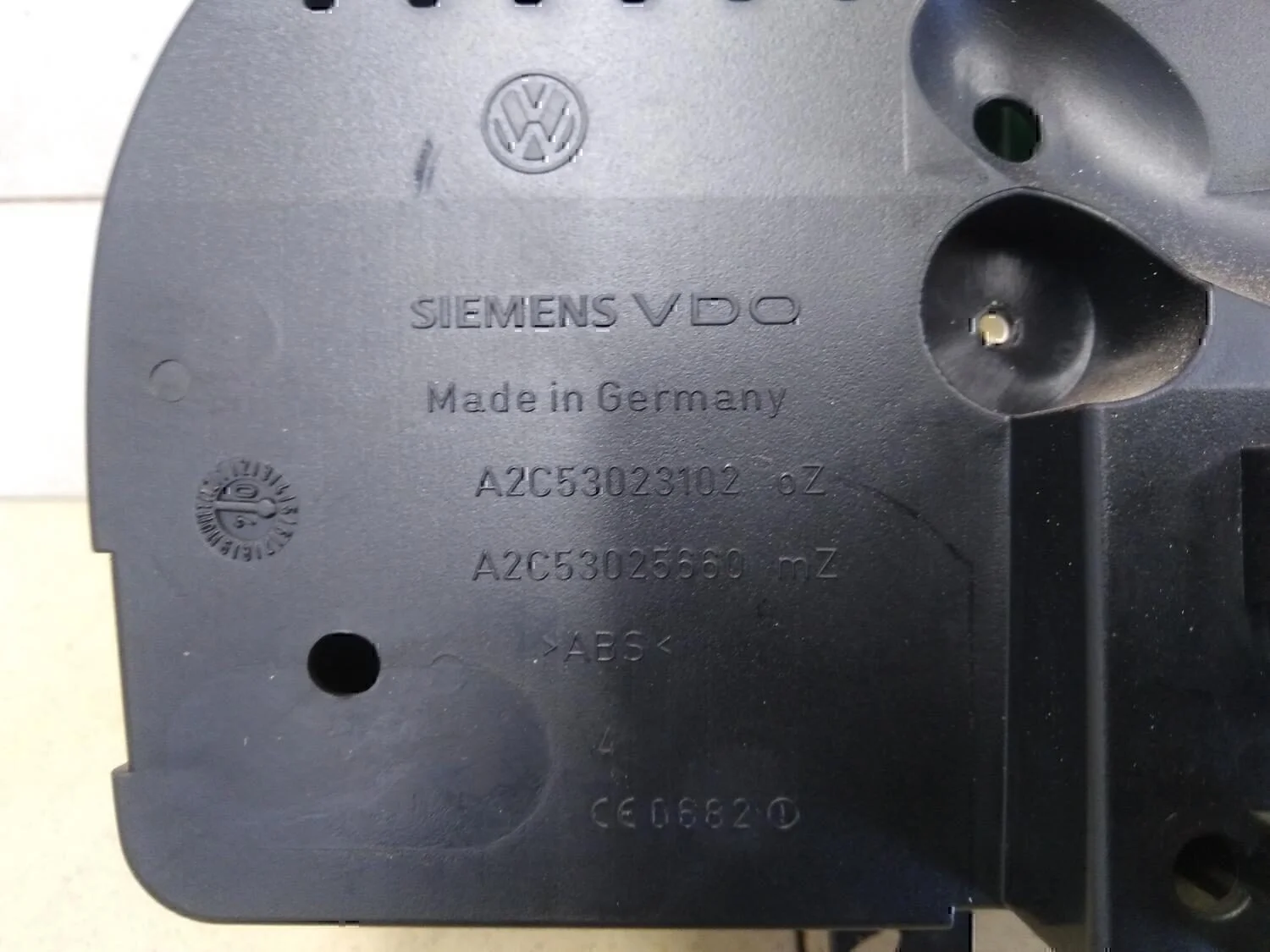 Панель приборов VW Golf V 2003-2009 - миниатюра 7