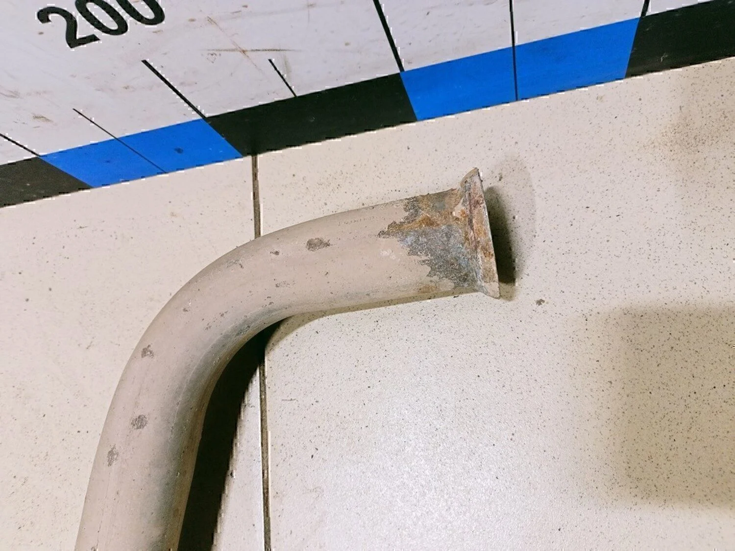 Средняя часть глушителя АвтоВАЗ LADA X-RAY 2016> - миниатюра 2