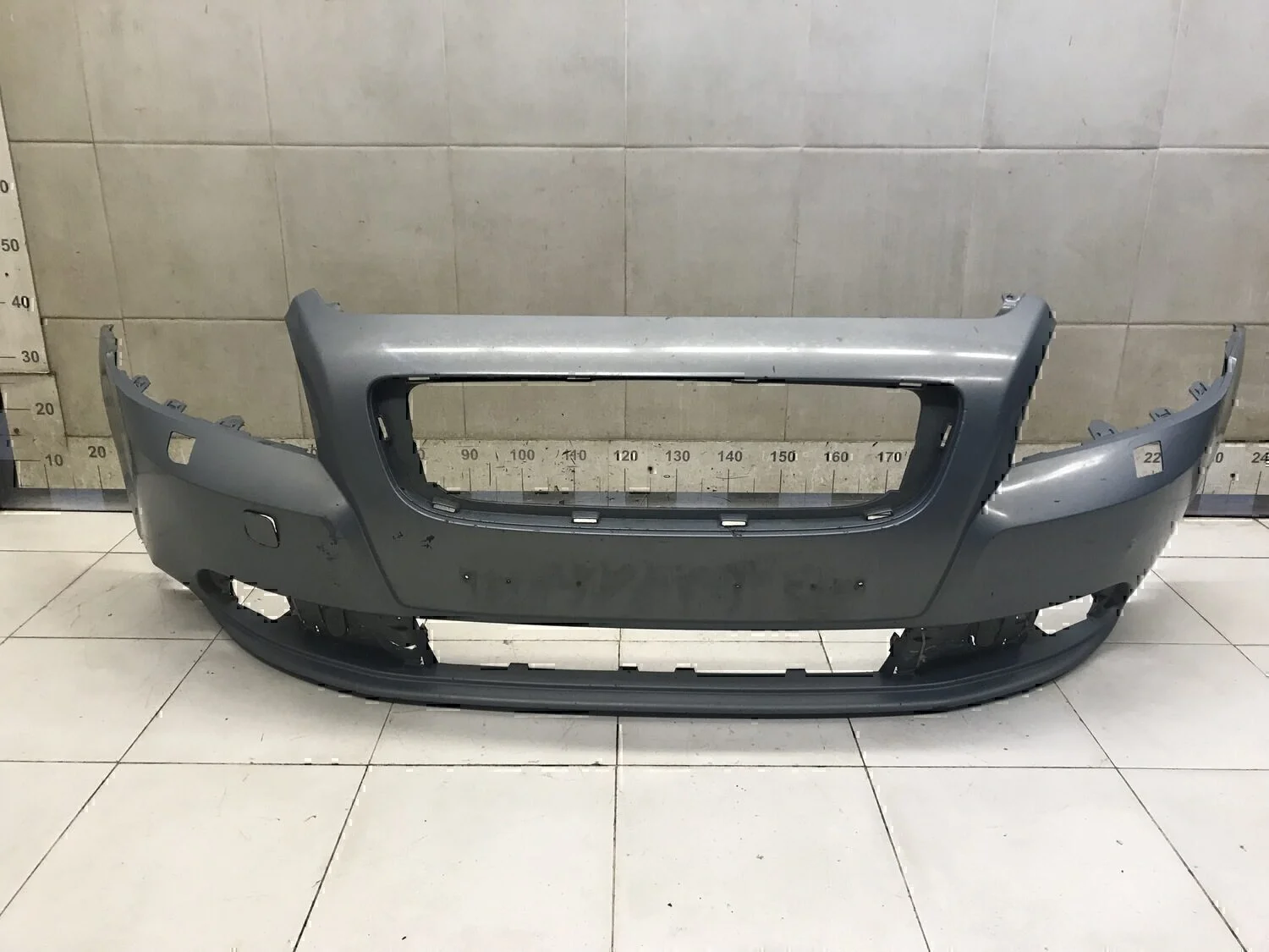 Бампер передний VOLVO S40 2004-2012 - изображение 1