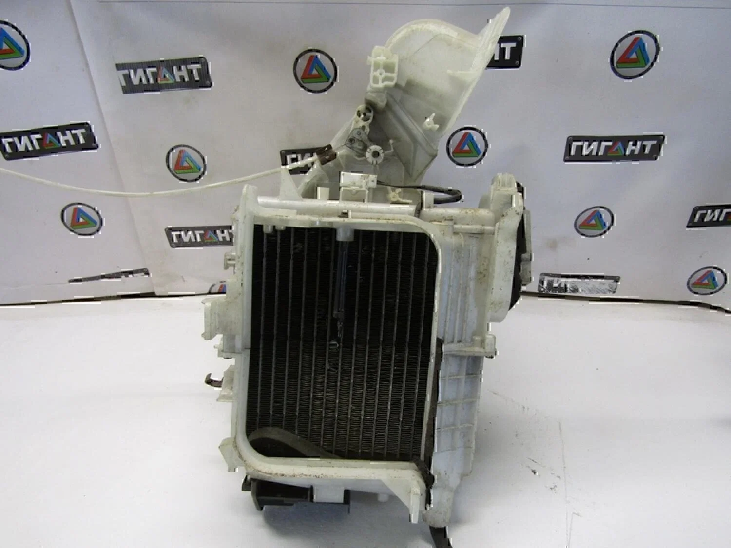 Корпус отопителя TOYOTA Yaris 1999-2005 - миниатюра 2