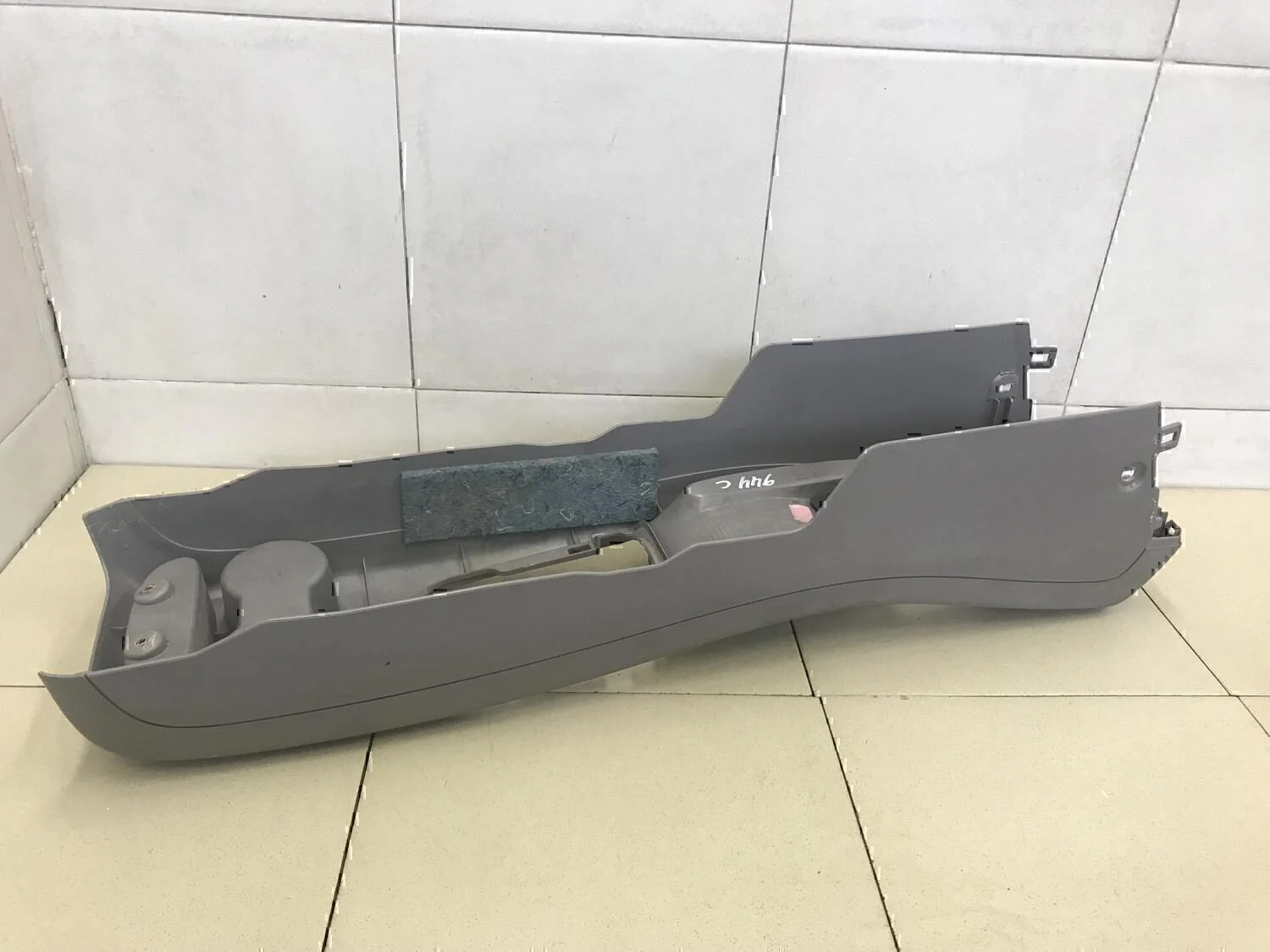 Консоль NISSAN Almera Tino 2000-2006 - миниатюра 3
