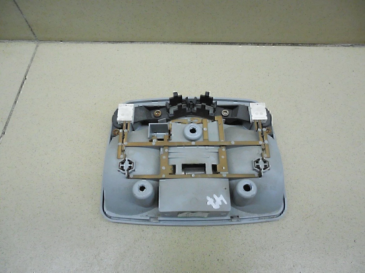 Плафон салонный Chery Kimo (S12) 2008> - миниатюра 2