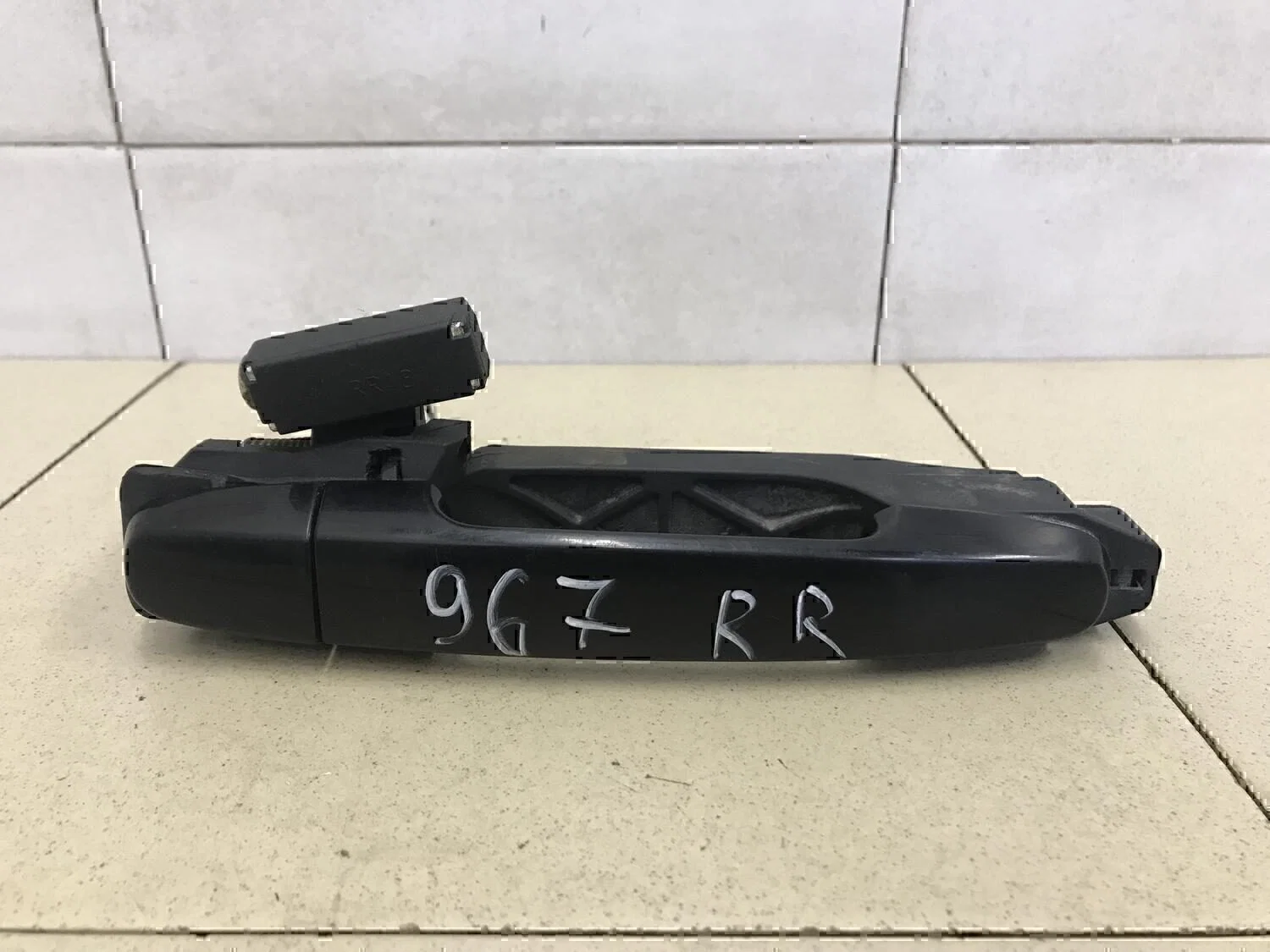 Ручка двери наружная TOYOTA RAV 4 2006-2013 - изображение 1