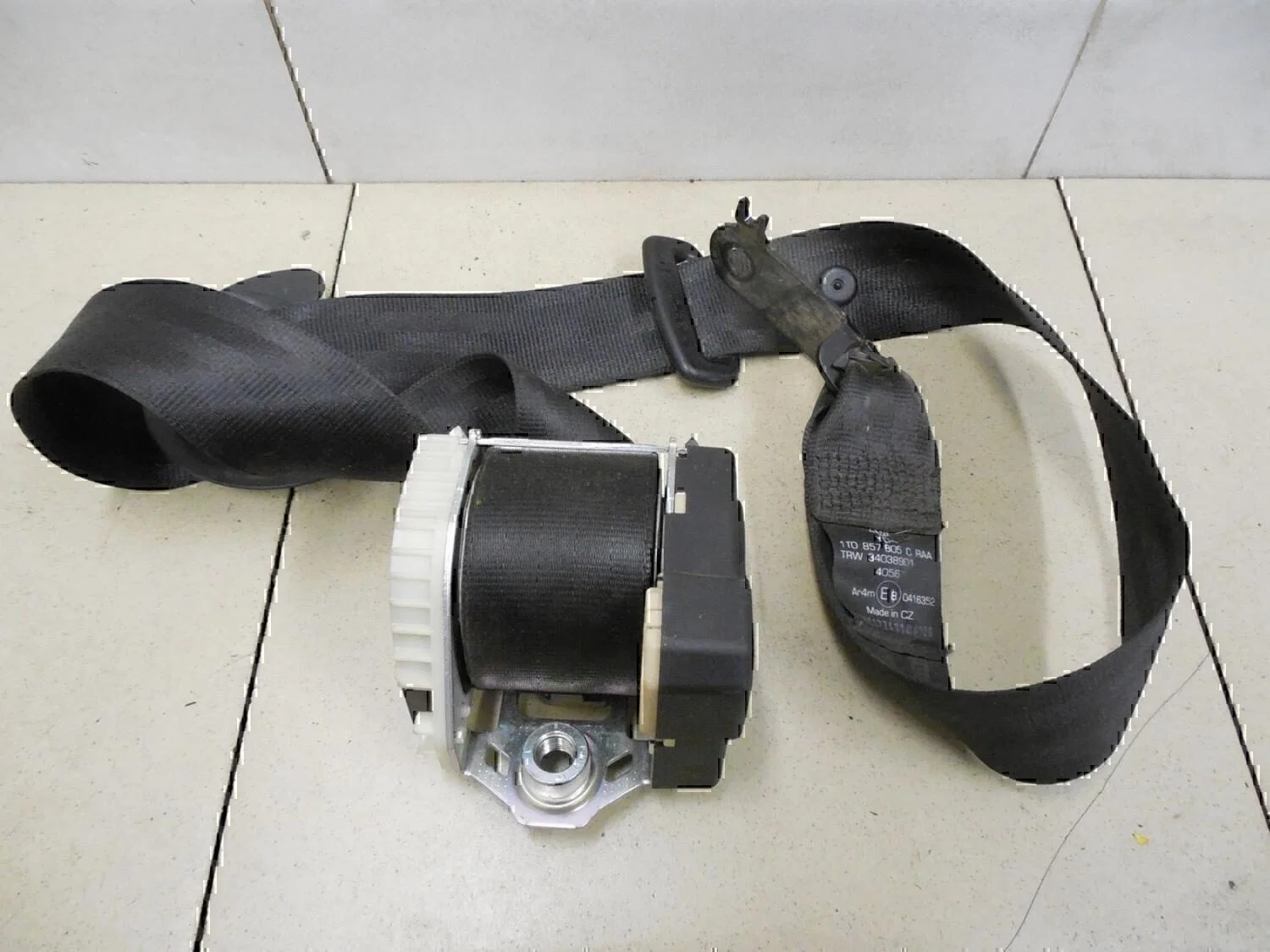 Ремень безопасности VW Touran 2003-2010 - миниатюра 2