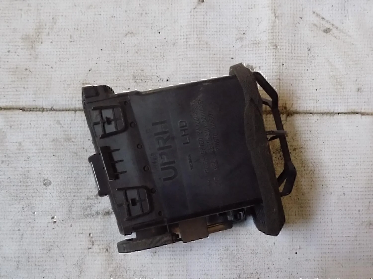 Дефлектор воздушный NISSAN Teana J31 2006-2008 - изображение 1