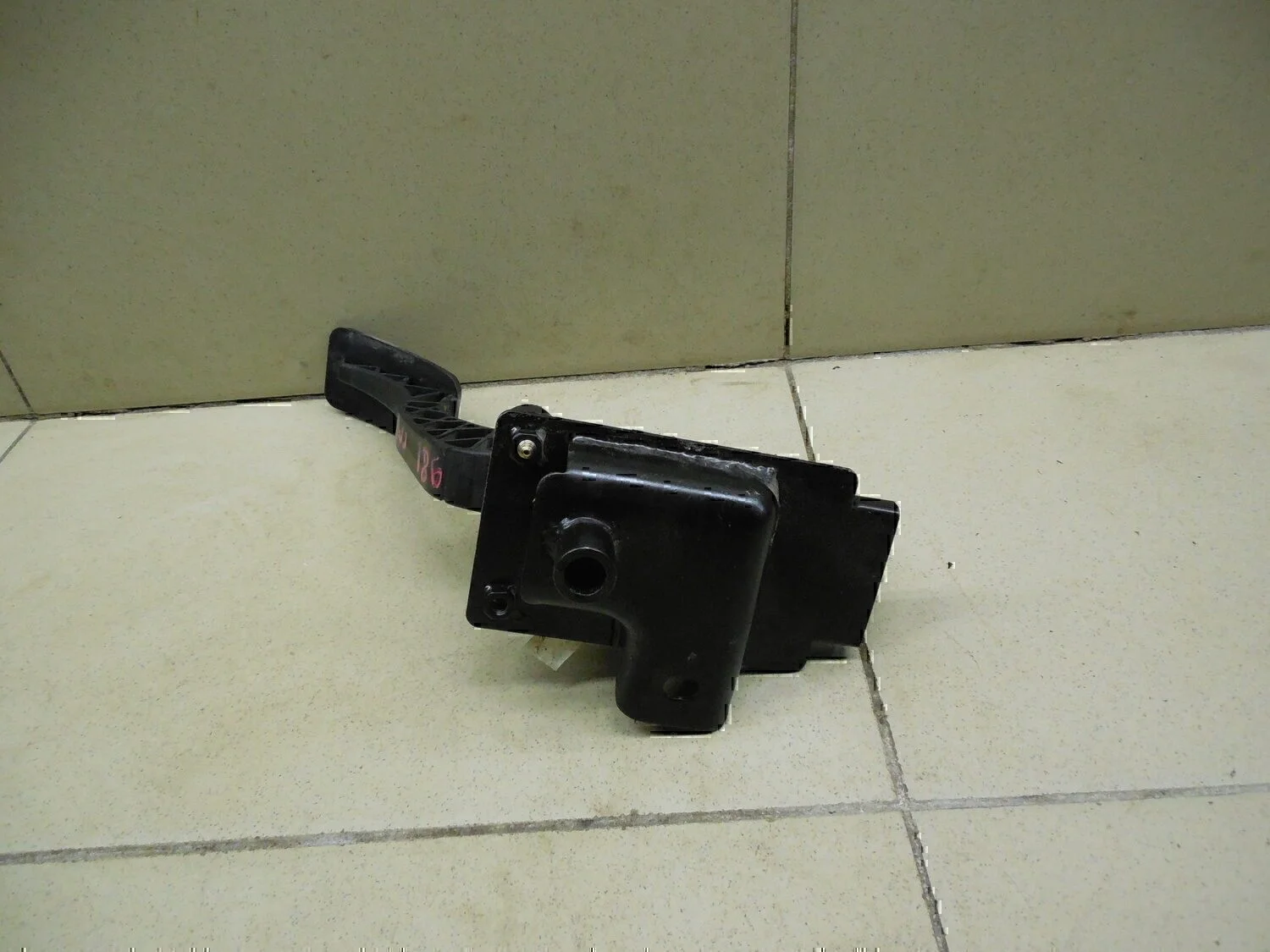 Педаль газа FAW V5 2013> - миниатюра 2