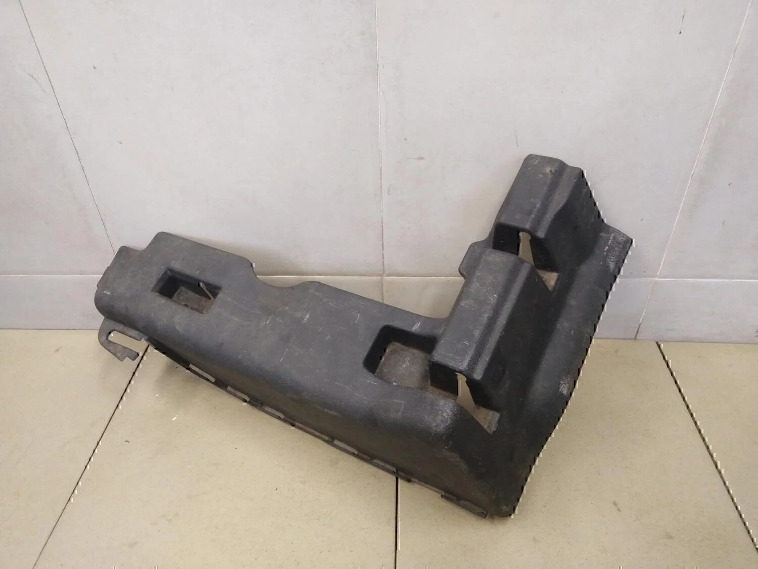 Накладка (кузов внутри) VW Touran 2003-2010 - миниатюра 2