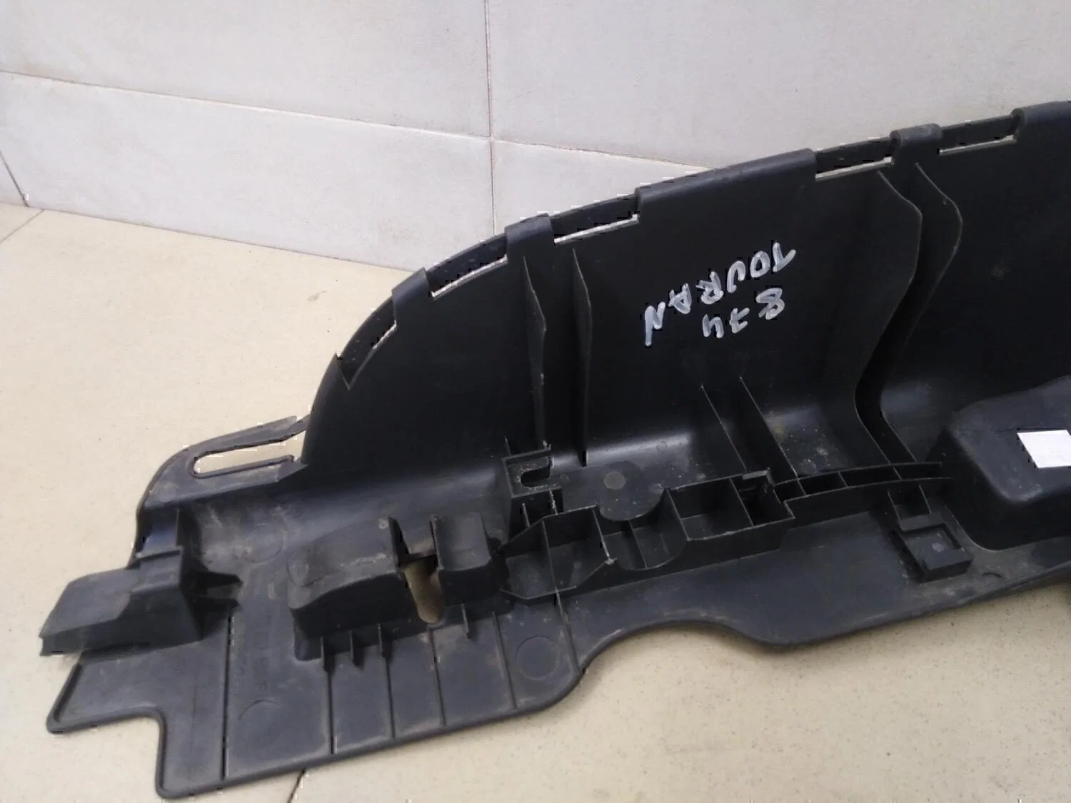 Накладка (кузов внутри) VW Touran 2003-2010 - миниатюра 7