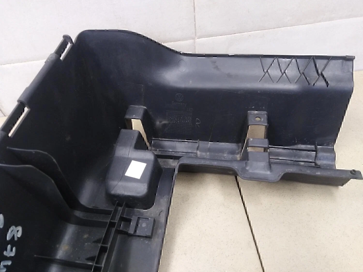 Накладка (кузов внутри) VW Touran 2003-2010 - миниатюра 8